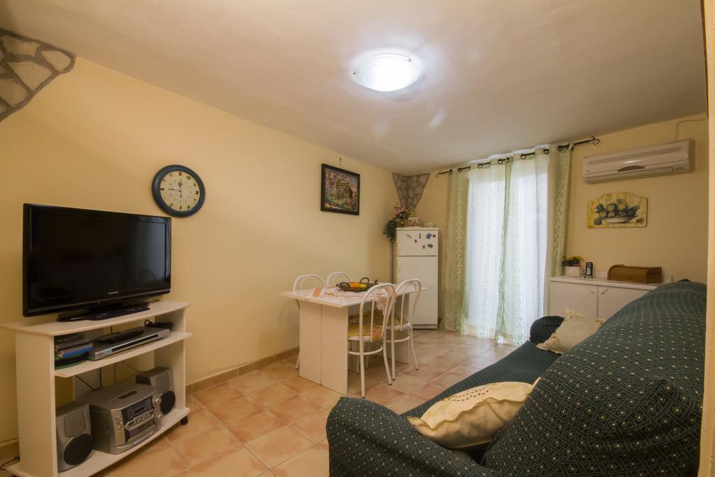 Alfa Quadro Bed & Breakfast Agrigento Bagian luar foto